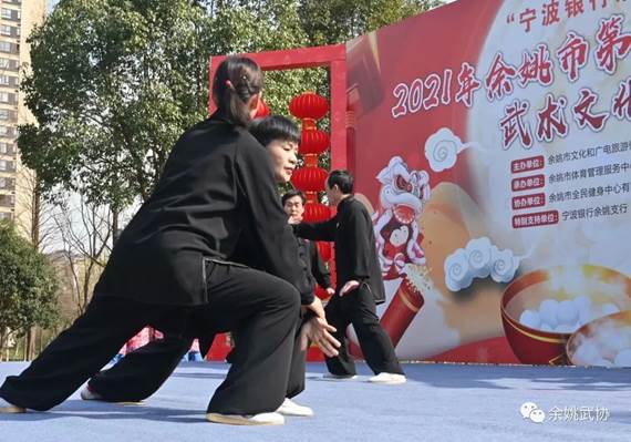 https://mmbiz.qpic.cn/mmbiz_jpg/ibwXiczy1d6FNdDGvuSq3xG9j4b6mY8Gic1YdkbDsA3aj0xqotX1uygWZOdaxwHfpK9Miaodj68eQIhxXJbkR8W0dA/640?wx_fmt=jpeg